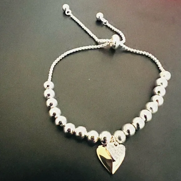 Bundle of 8 Assorted Jewelry Pieces - Picture 4 of 8